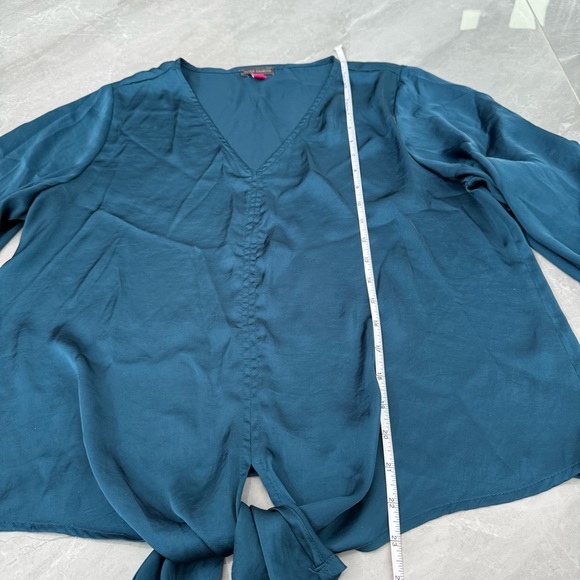 Women’s Vince Camuto Tie Front Elastic Cuff Long Sleeve V-Neck Top Medium - Picture 15 of 15